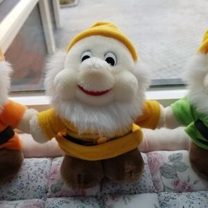DISNEY Japan Tomy Authentic Snow Whites 7 Dwarfs Plush Doll - Happy